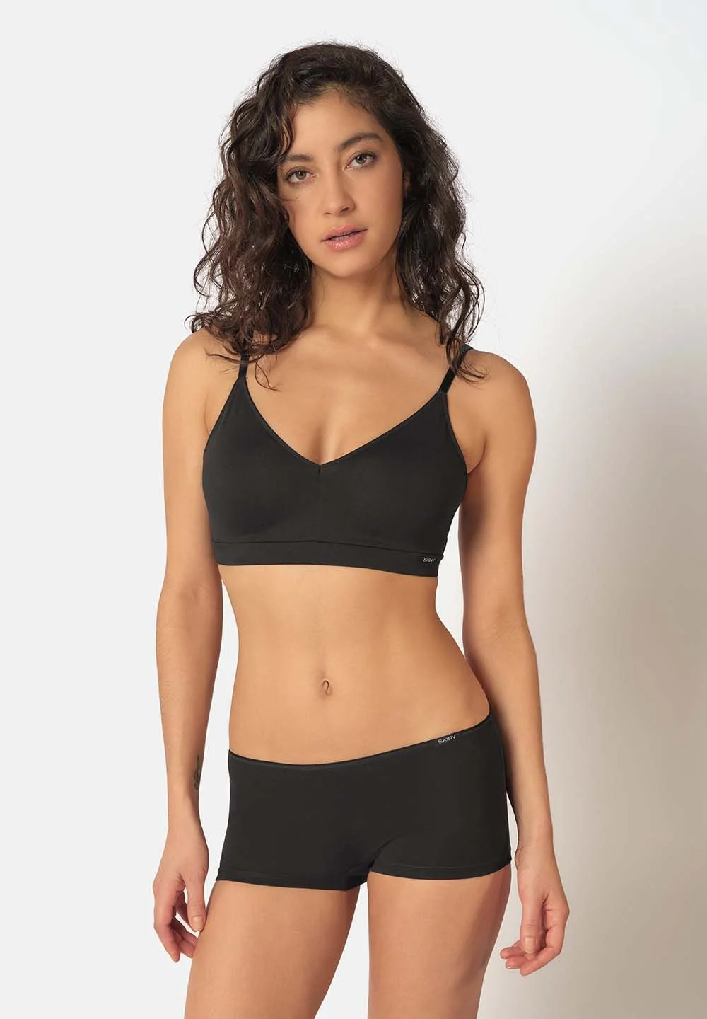 SKINY Basic nedrček ženski Essentials Črn
